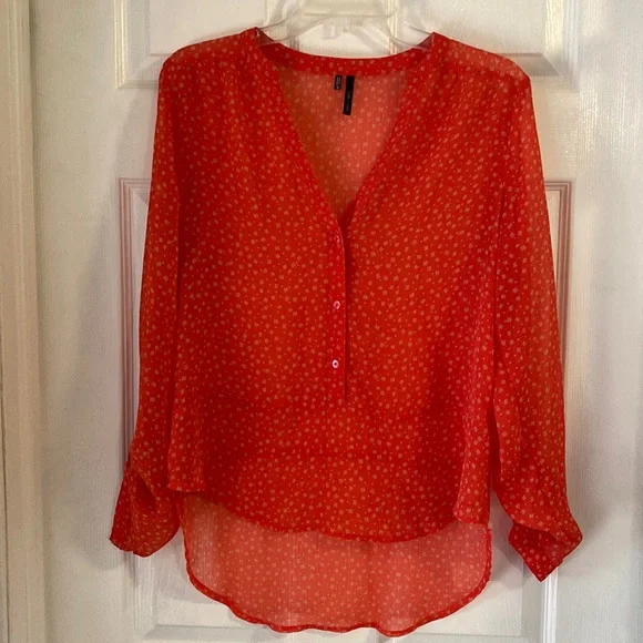 Maurices 3/4 Sleeve Low-High Blouse Size Small - Picture 1 of 6